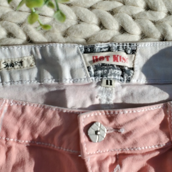 Hot Kiss coral shorts - Picture 3 of 3